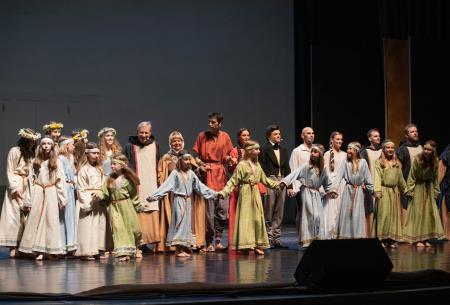 Krst pri Savici, Avditorij-23